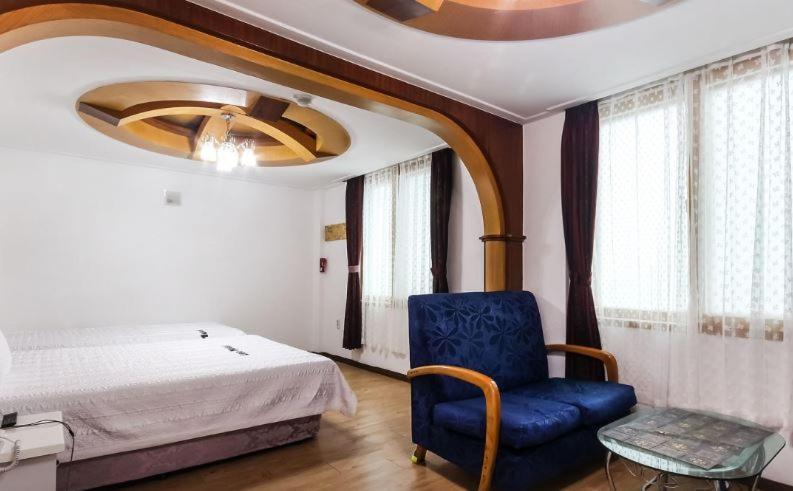 Lee Motel Yeosu Zewnętrze zdjęcie